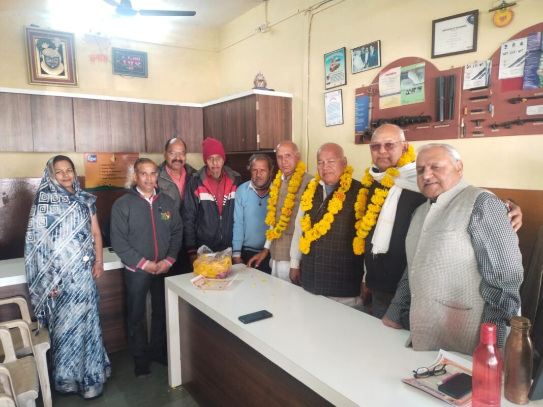 नीमच सिखवाल समाज द्वारा त्रिवेणी संगम मंदिर निर्माण में सहयोग…, नीमच सिखवाल समाज द्वारा त्रिवेणी संगम मंदिर निर्माण में सहयोग…,